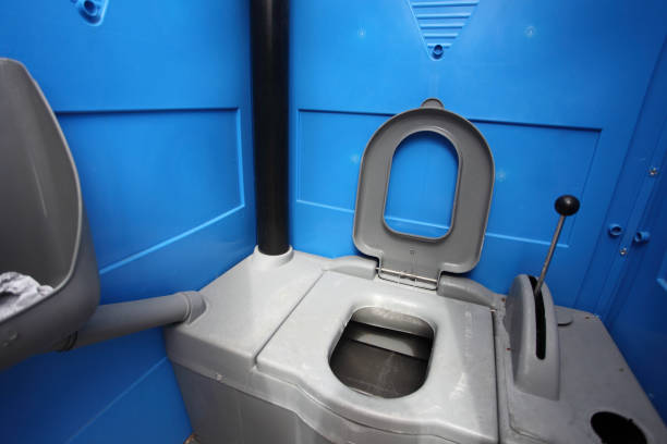 Best Porta potty rental near me  in Edinburg, VA